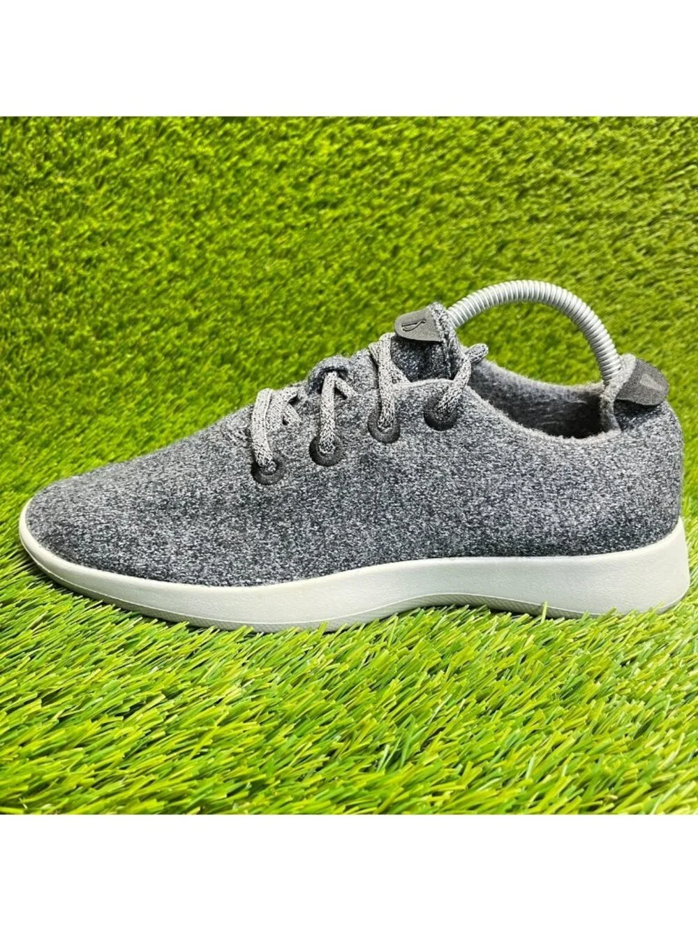 Allbirds Wool Runners Mens Size 9 Gray White Athletic Walking Shoes Sneakers